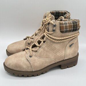 Women’s Sugar Cream Ankle Boots Size 8.5